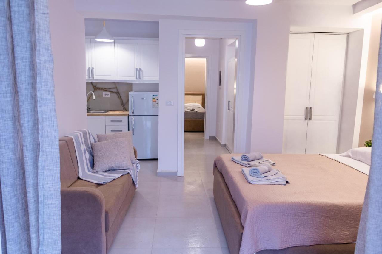 Luxury Seaside House With 2 Bathrooms Ksamil Kültér fotó